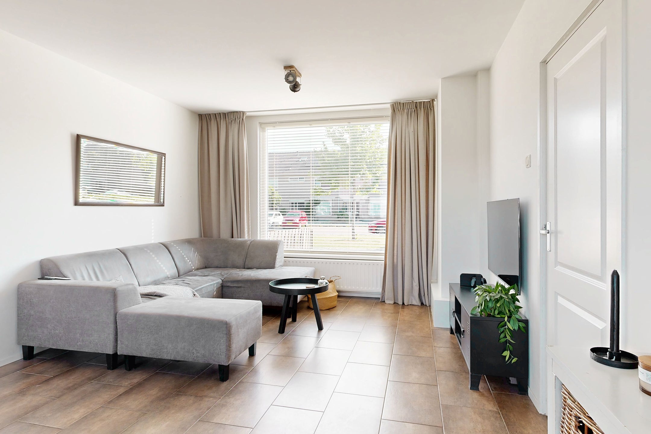 Tussenwoning te koop: Van Gaasbeekstraat 71, Klundert