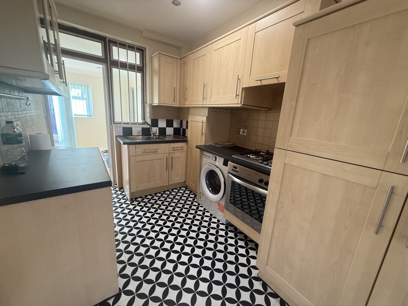 House Eastcote Lane in Greater London