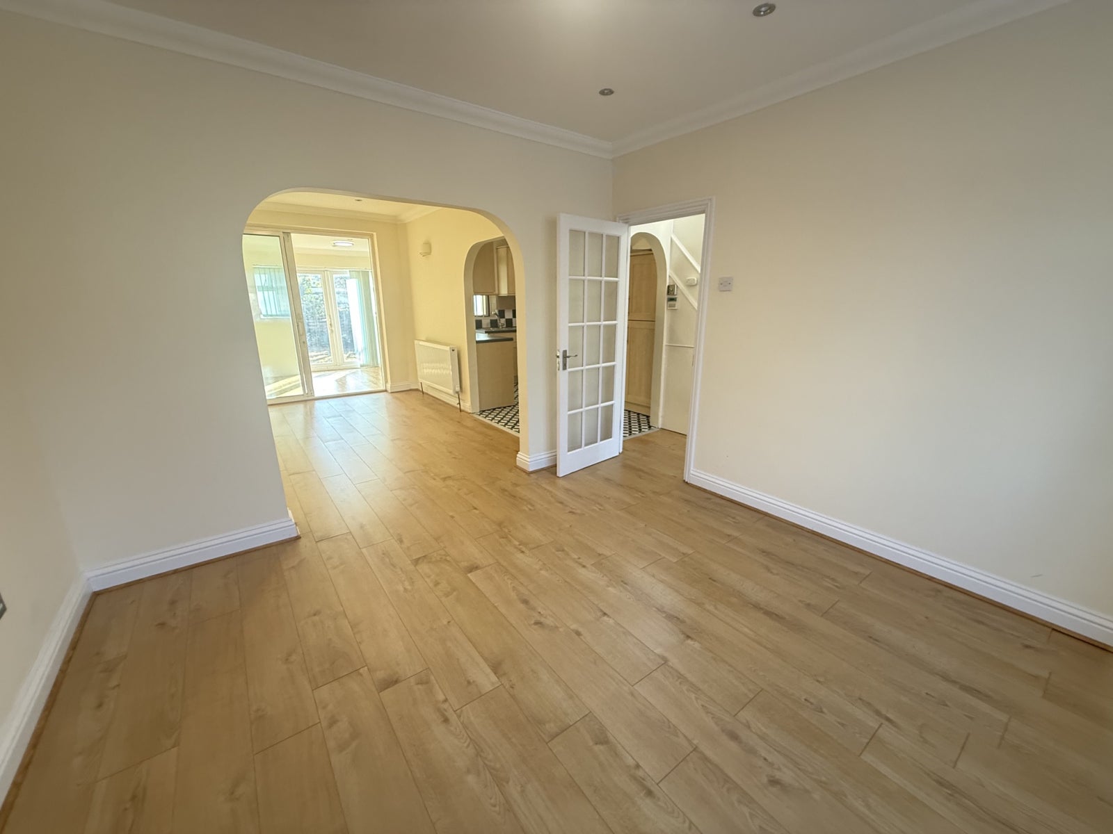 House Eastcote Lane in Greater London