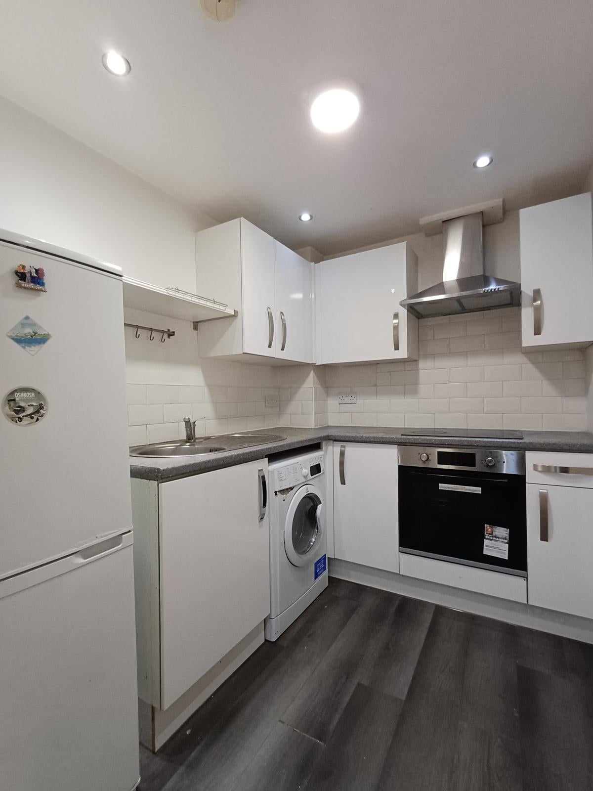Flat Merthyr Road in Cardiff