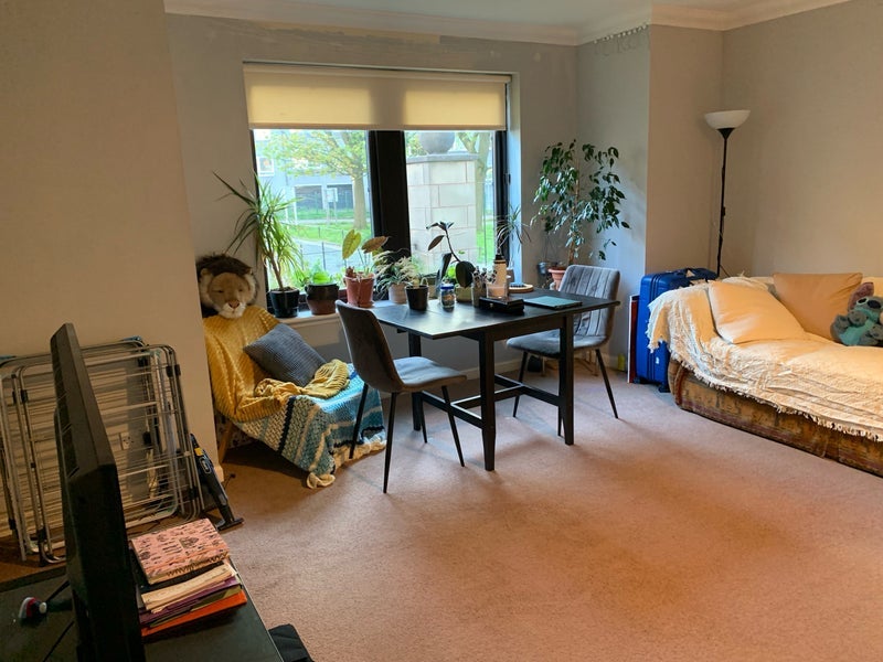 Room St Leonard's Hill in City of Edinburgh