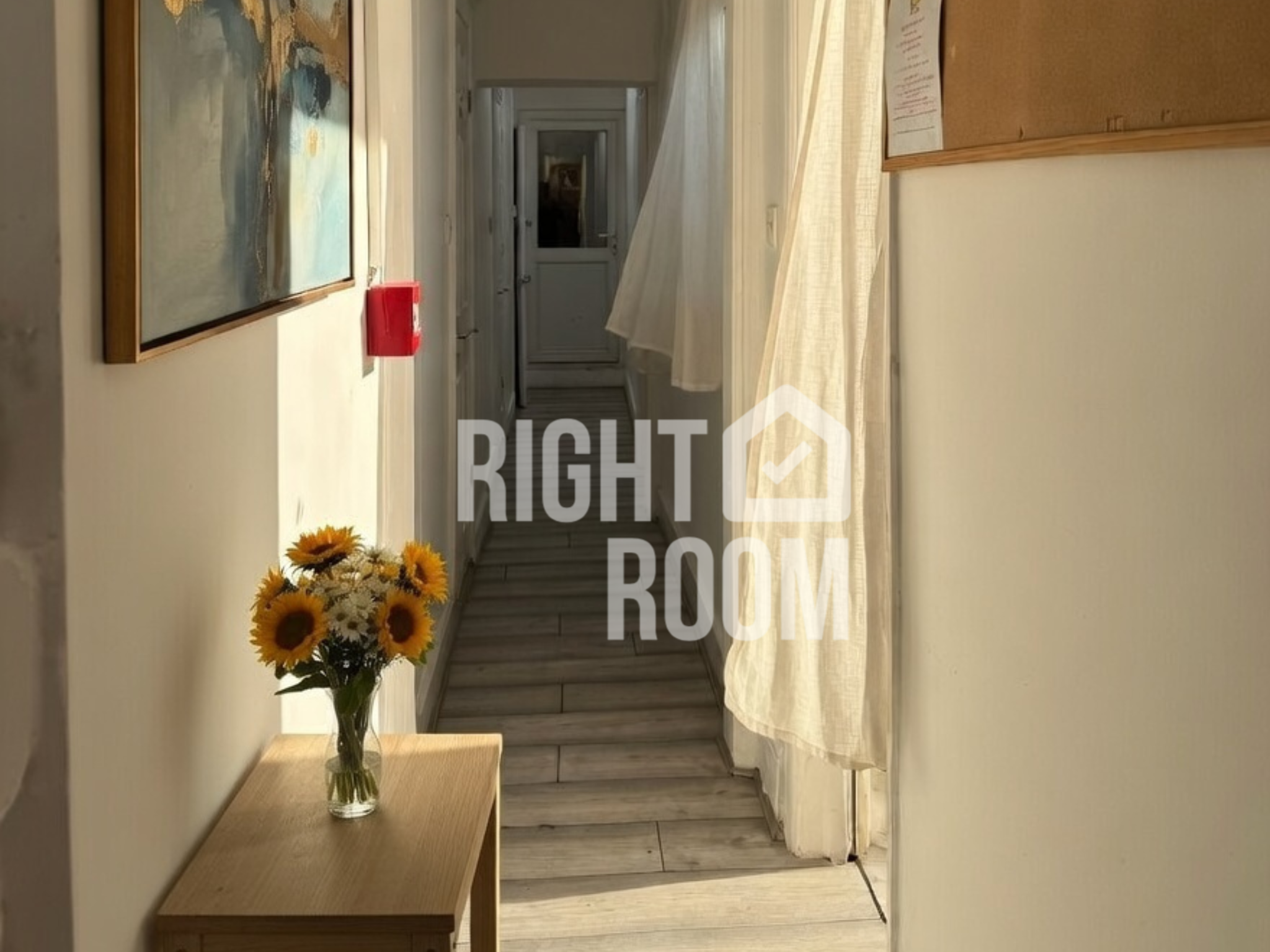 Room Rosslyn Crescent in Greater London
