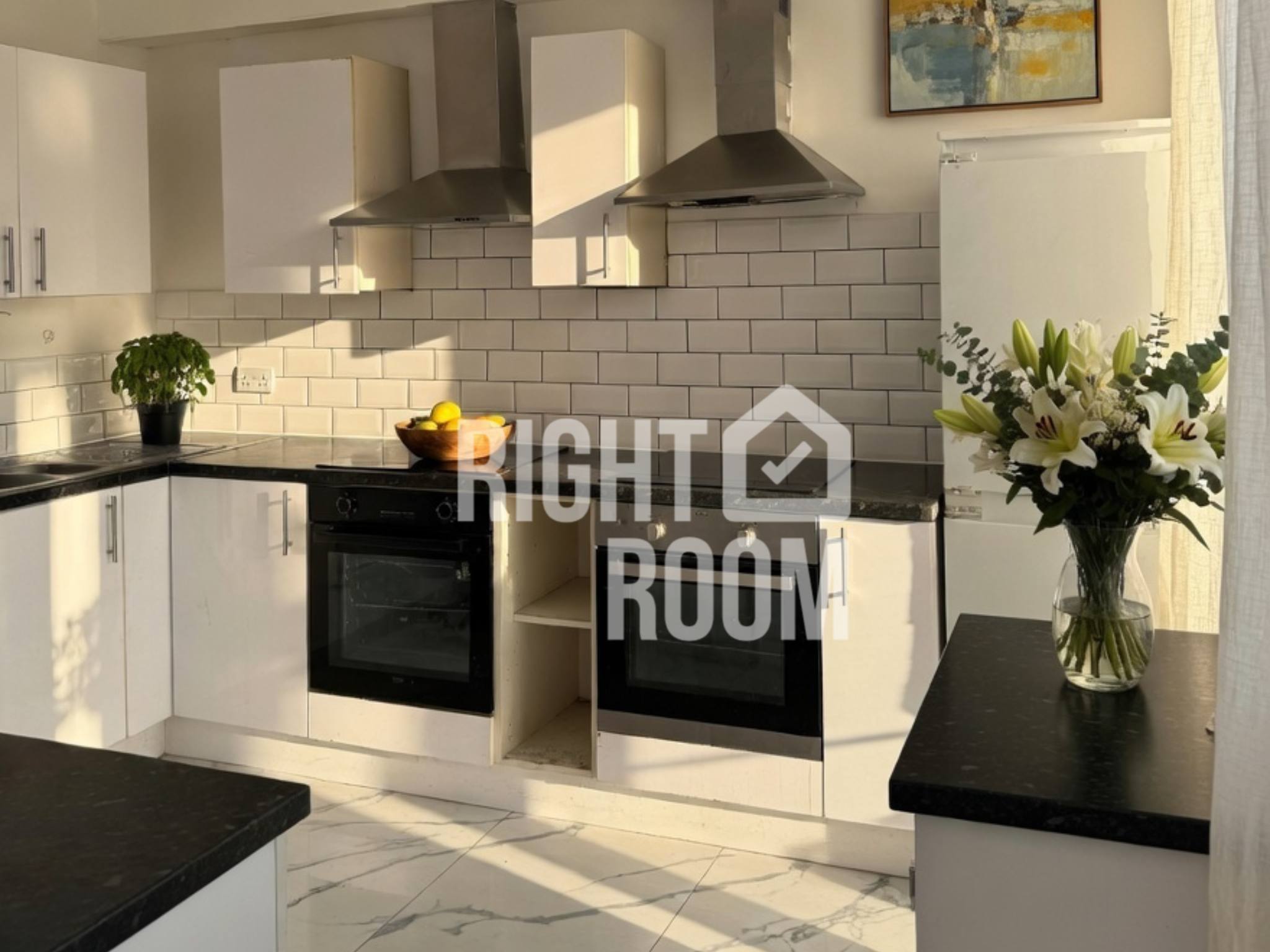 Room Rosslyn Crescent in Greater London