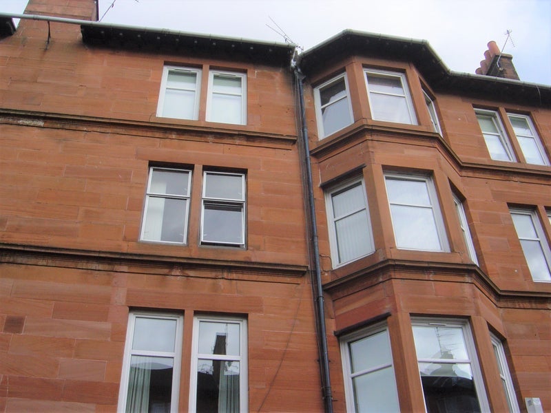 Room Craigmillar Road in Glasgow