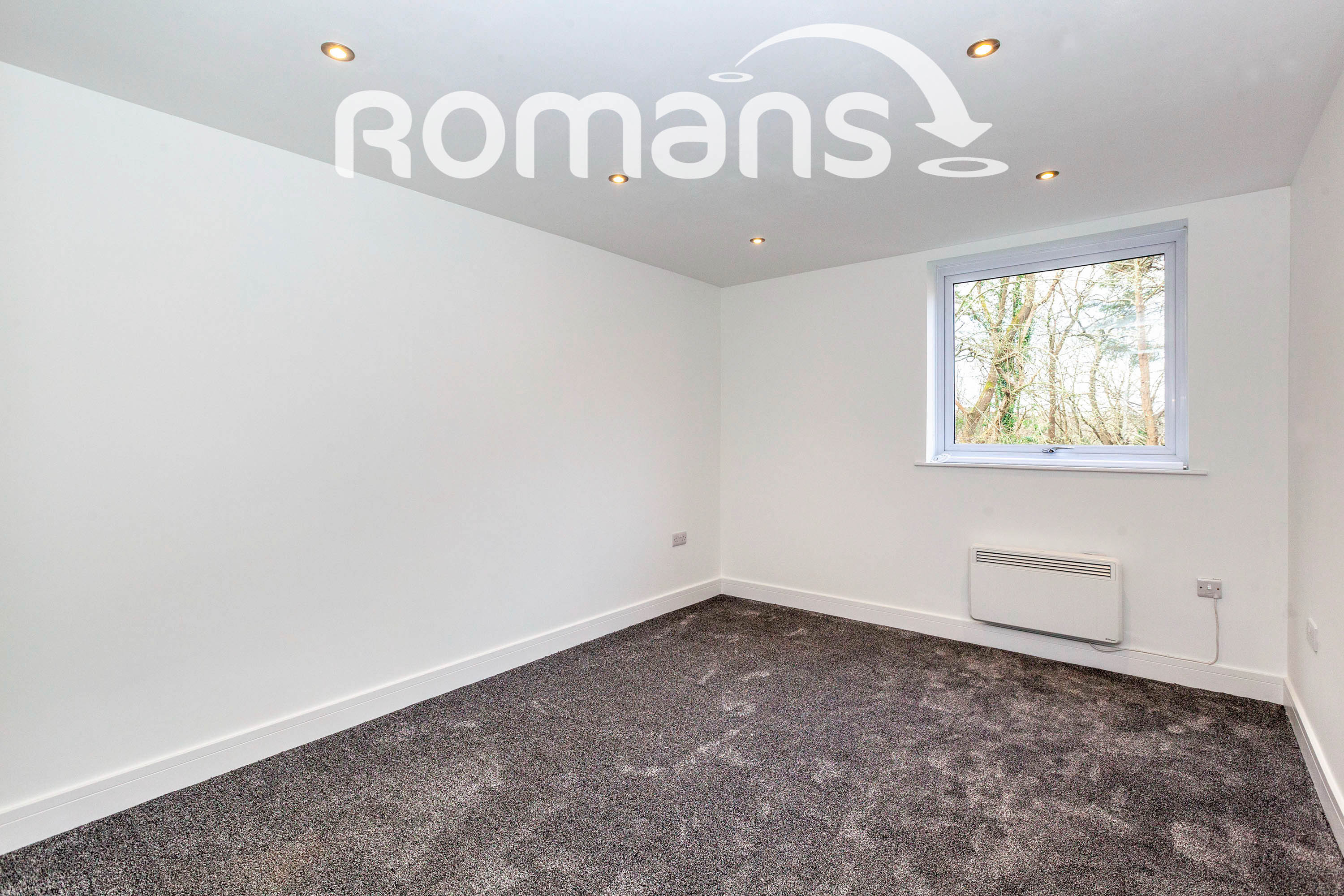 Flat Cardwell Crescent in Ascot