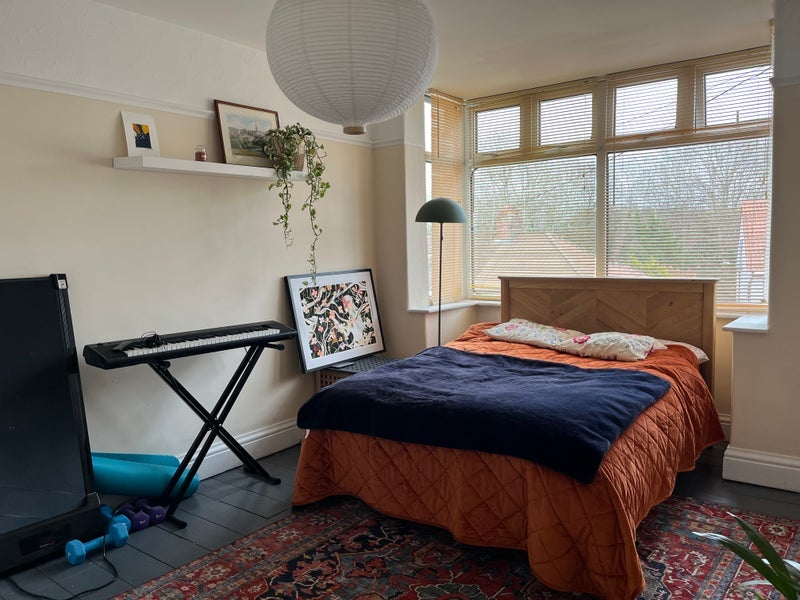 Room Glenfrome Road in Bristol