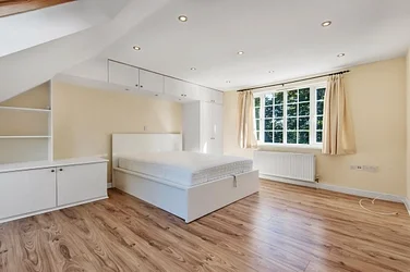House Trojan Mews in Greater London