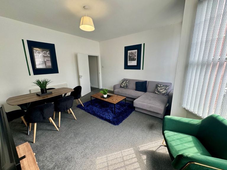 Flat Hinckley Road in Leicester