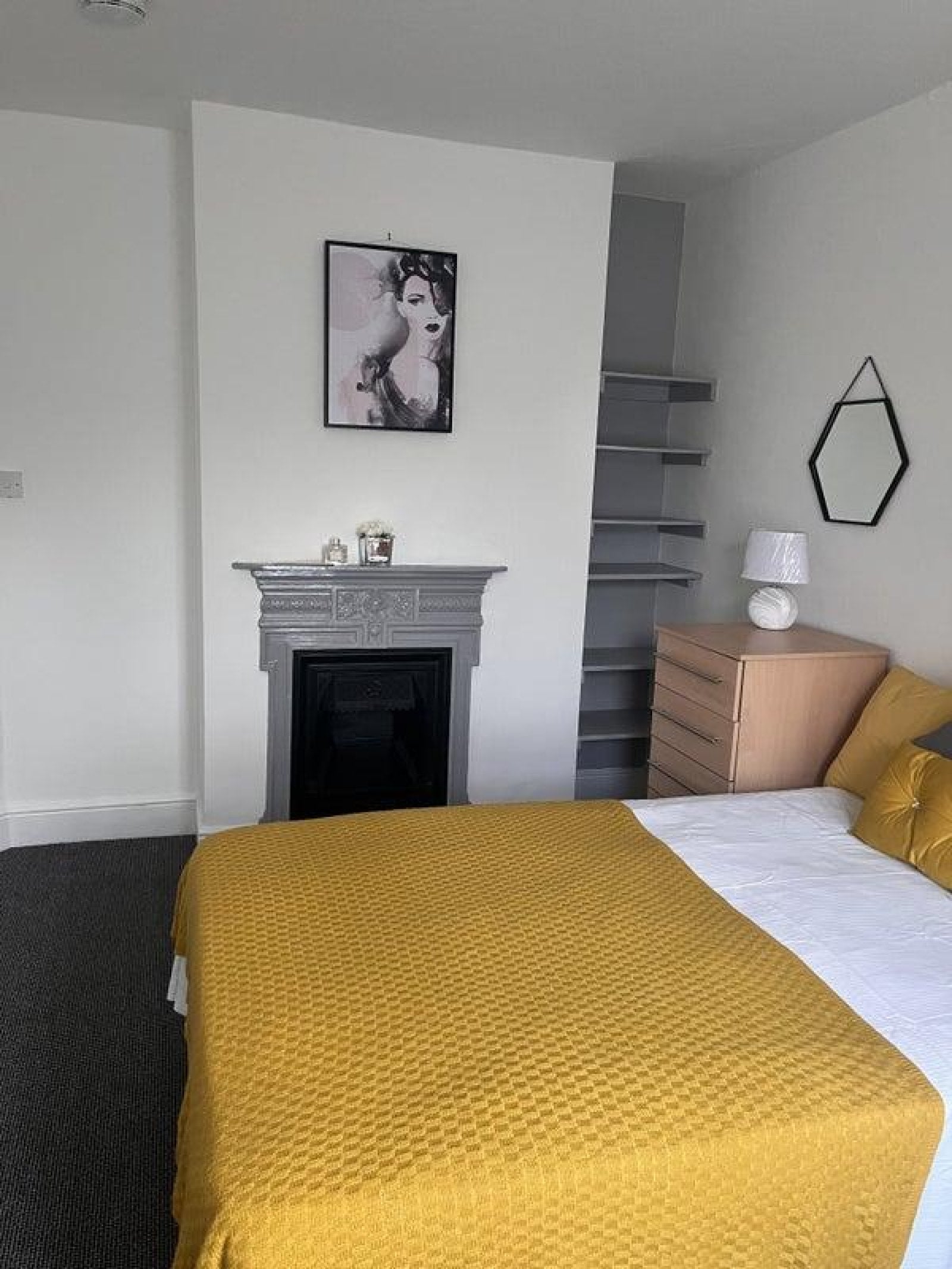 Room North Lane in Canterbury