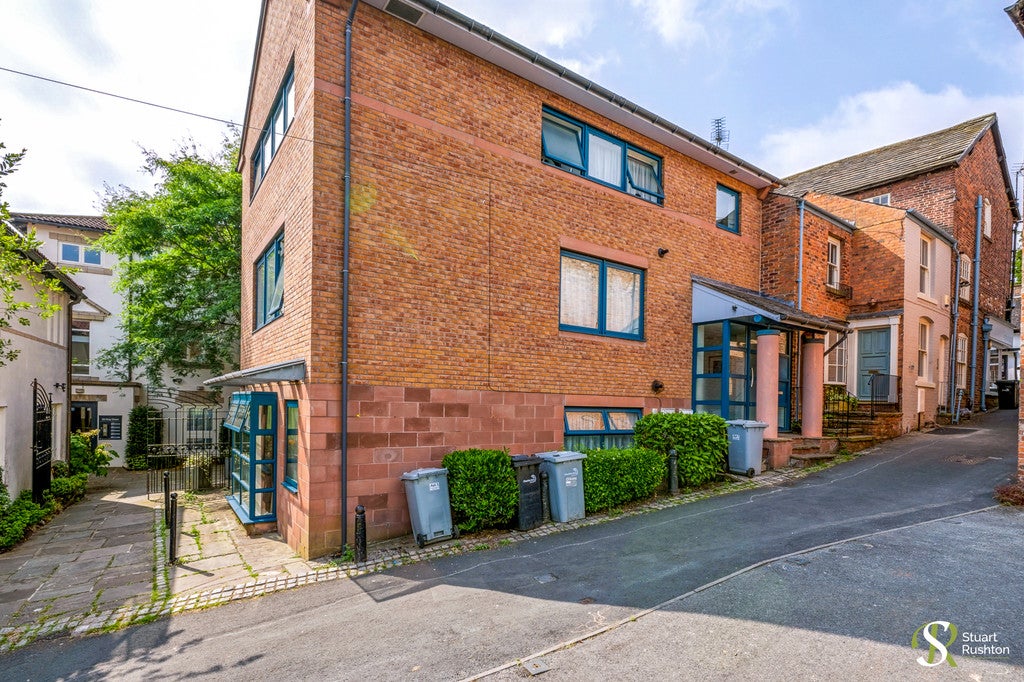 Flat Marcliff Grove in Knutsford
