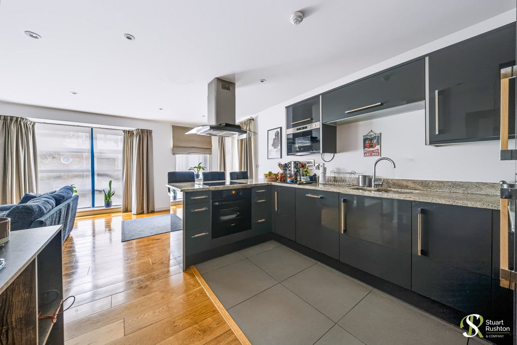 Flat Marcliff Grove in Knutsford