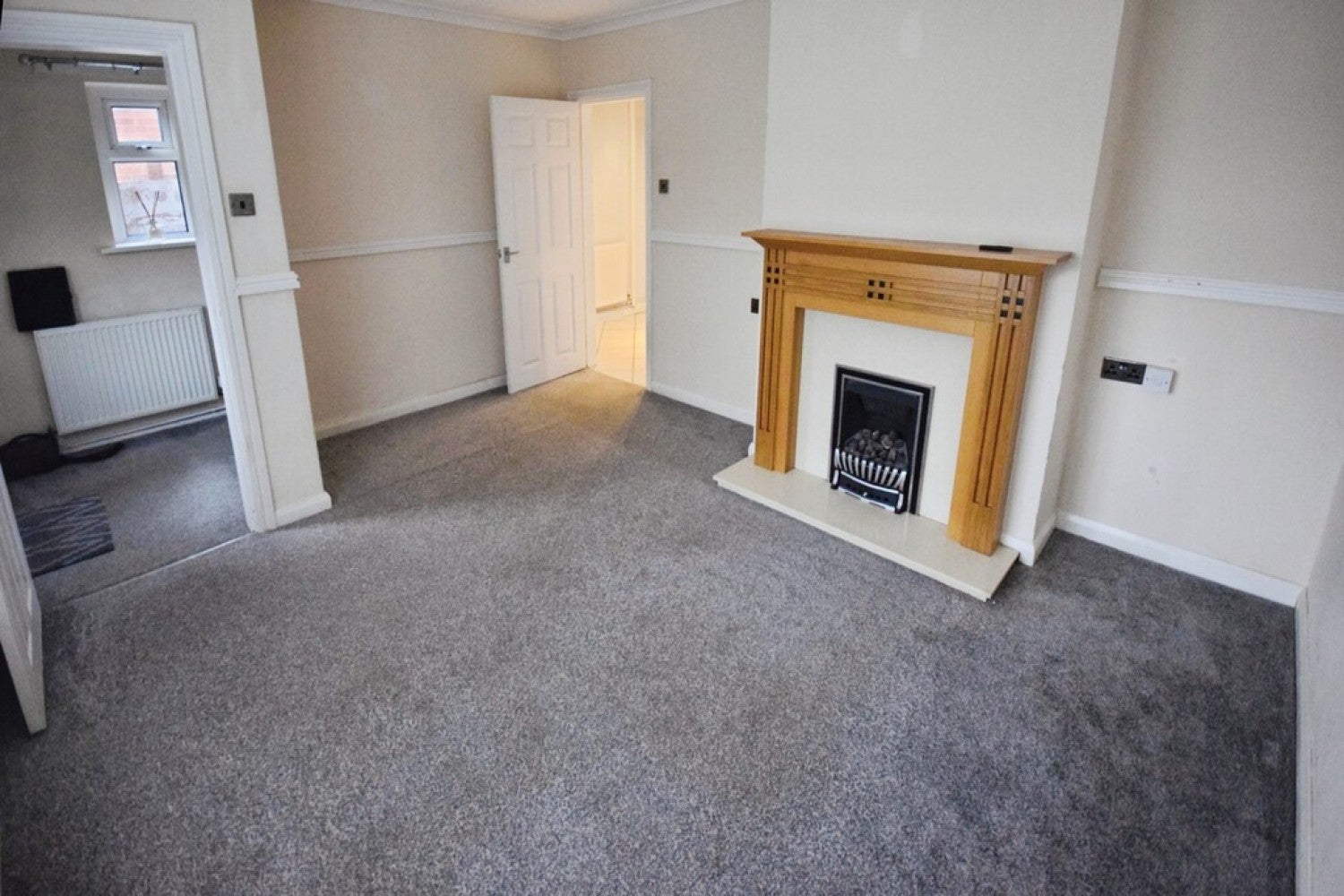 House Barks Drive in Stoke-on-Trent