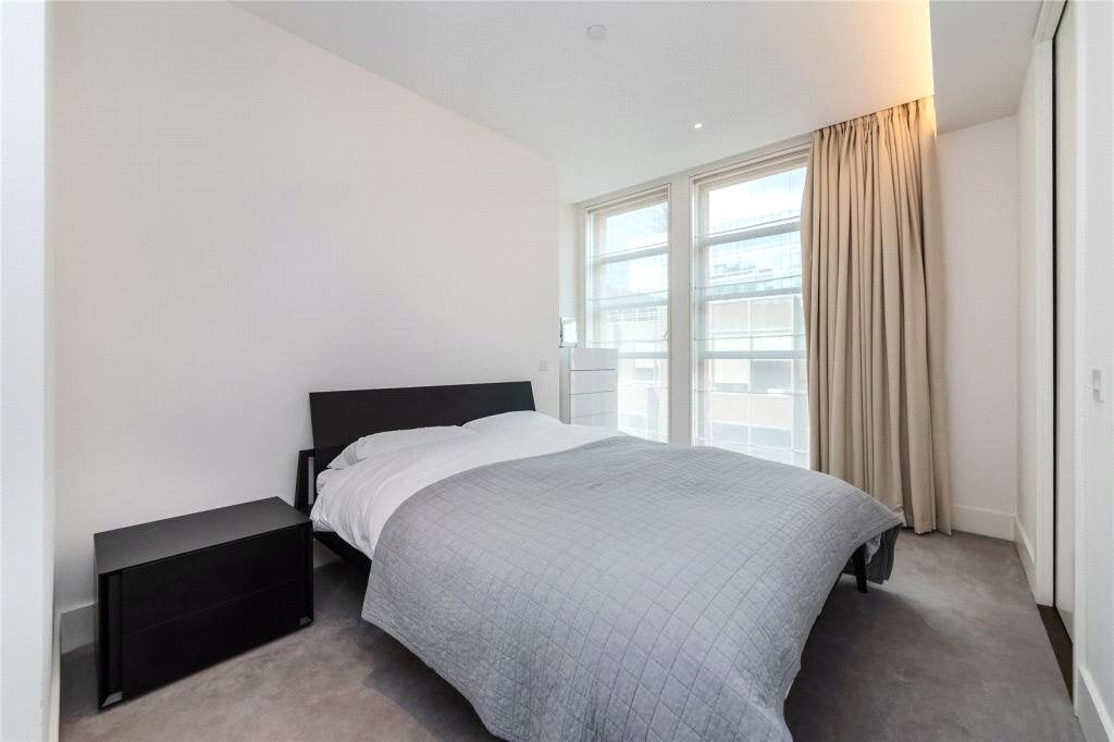 Flat Artillery Row in City of Westminster