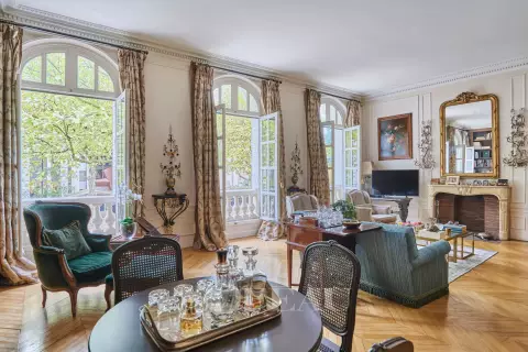 Appartement Boulevard Lannes à Paris