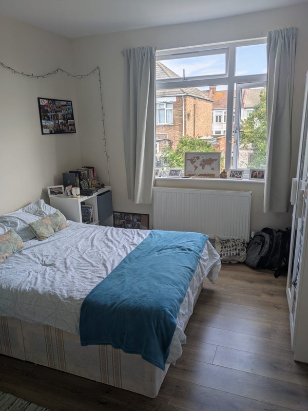Room Berwick Road in Greater London