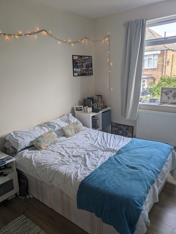 Room Berwick Road in Greater London