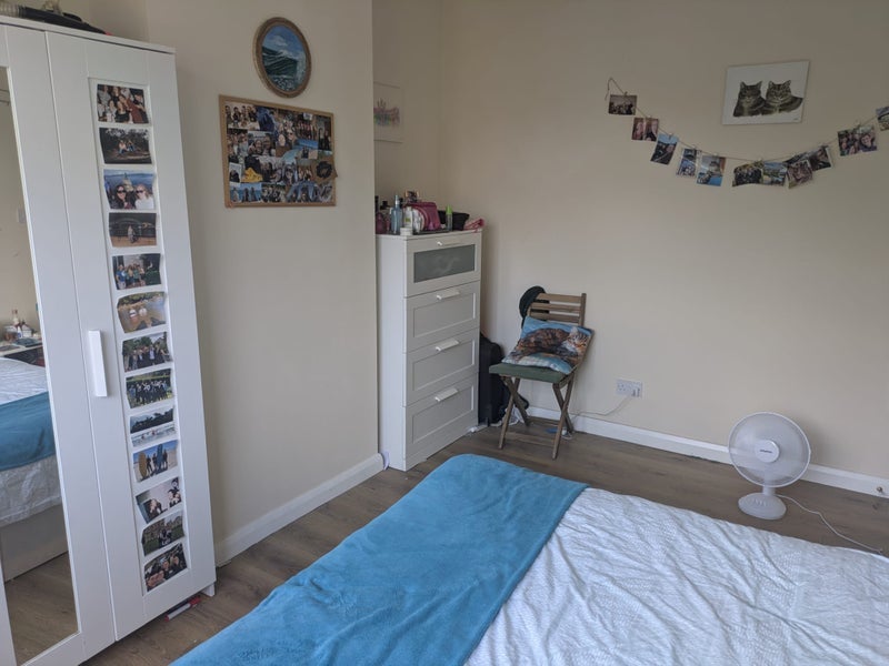 Room Berwick Road in Greater London
