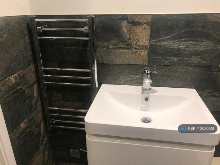 Flat Blackthorn Close in Cambridge