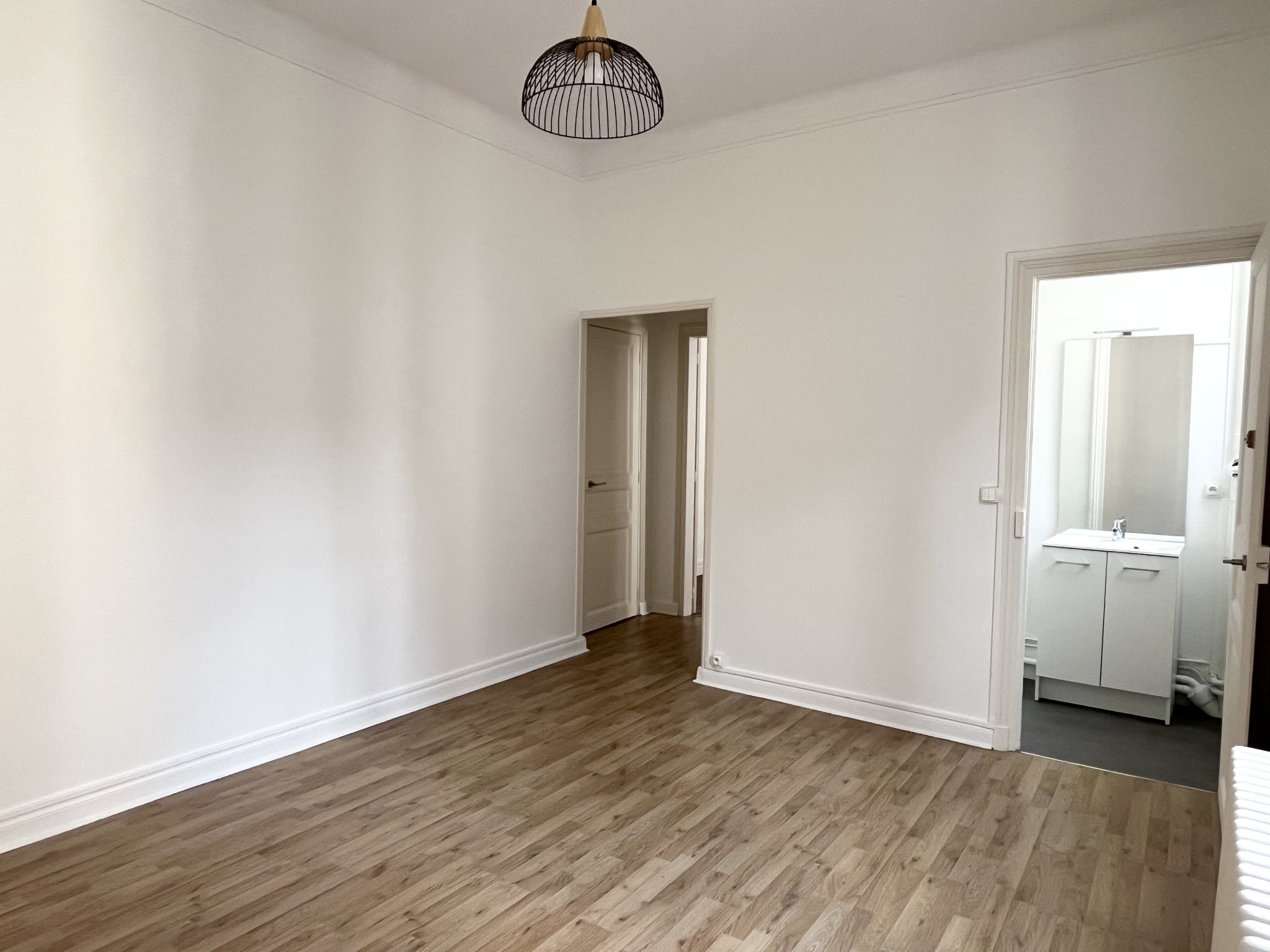 Flat Rue Jean-Jacques Rousseau in Reims