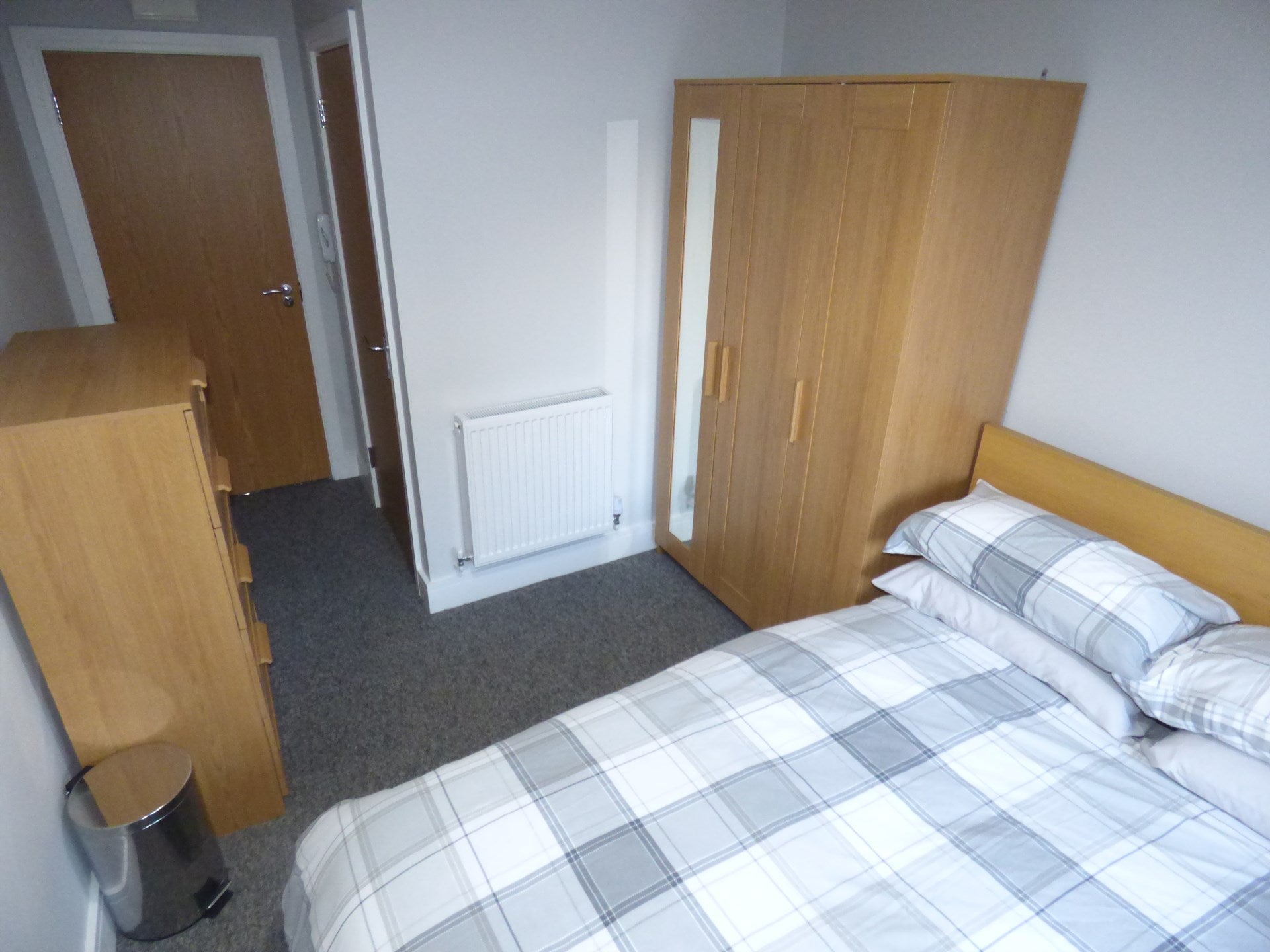 Room Stapleford Road in Luton