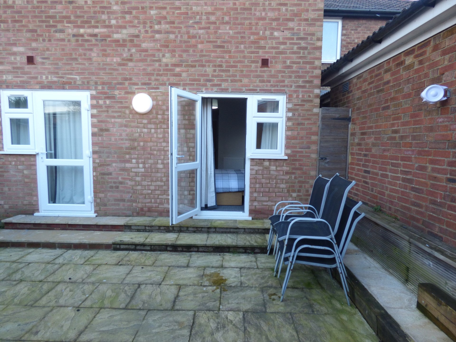 Room Stapleford Road in Luton