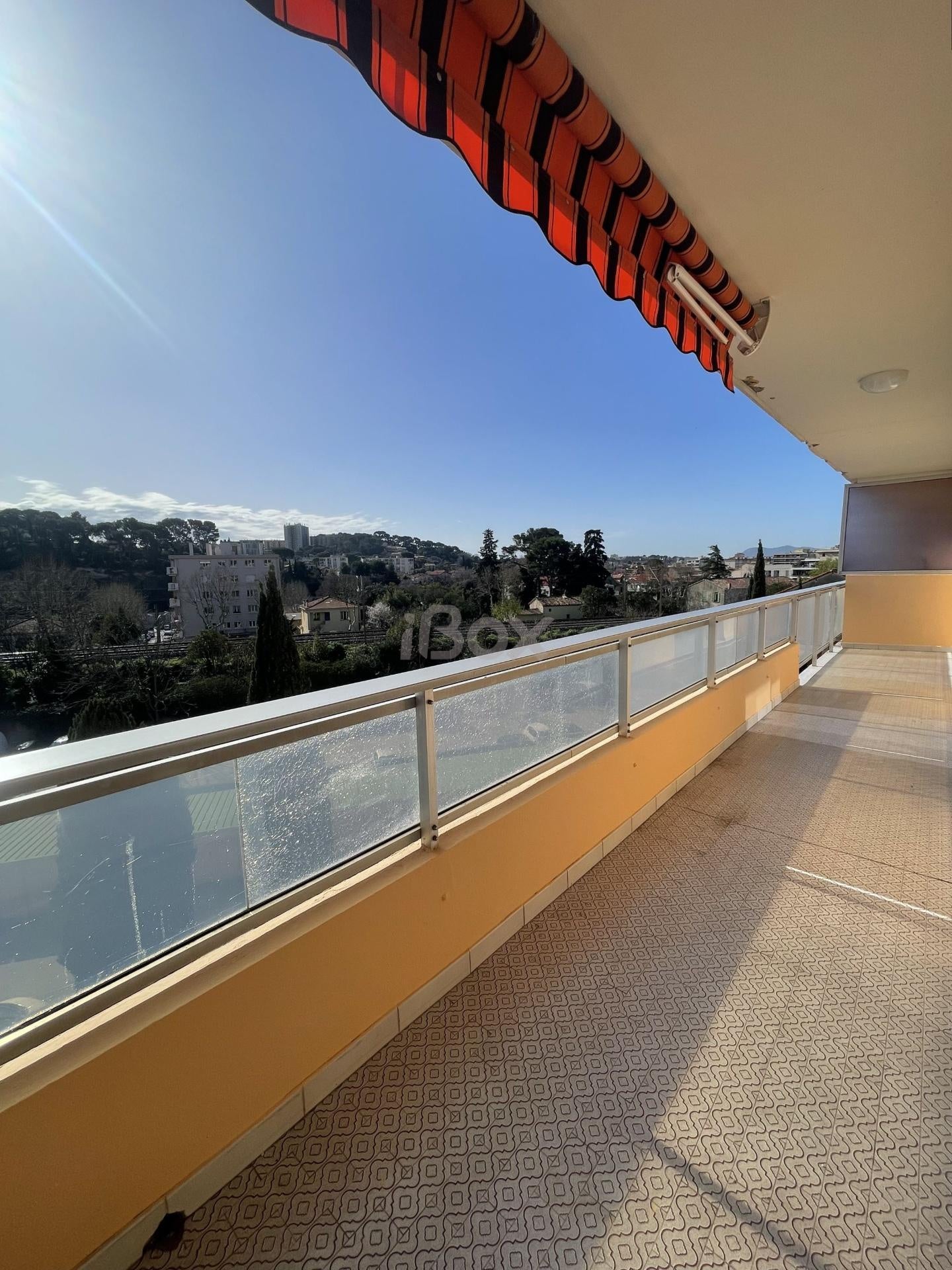 Flat Avenue Colonel Picot in Toulon
