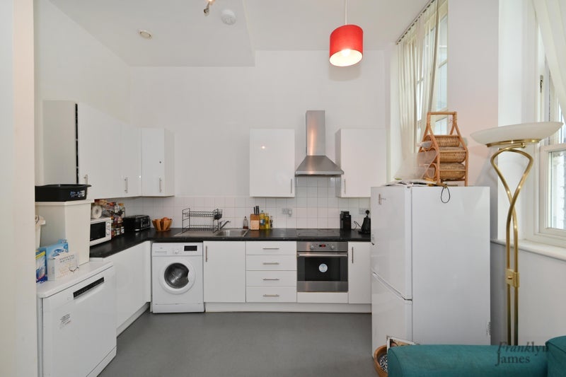 Flat St. Anne's Row in Greater London