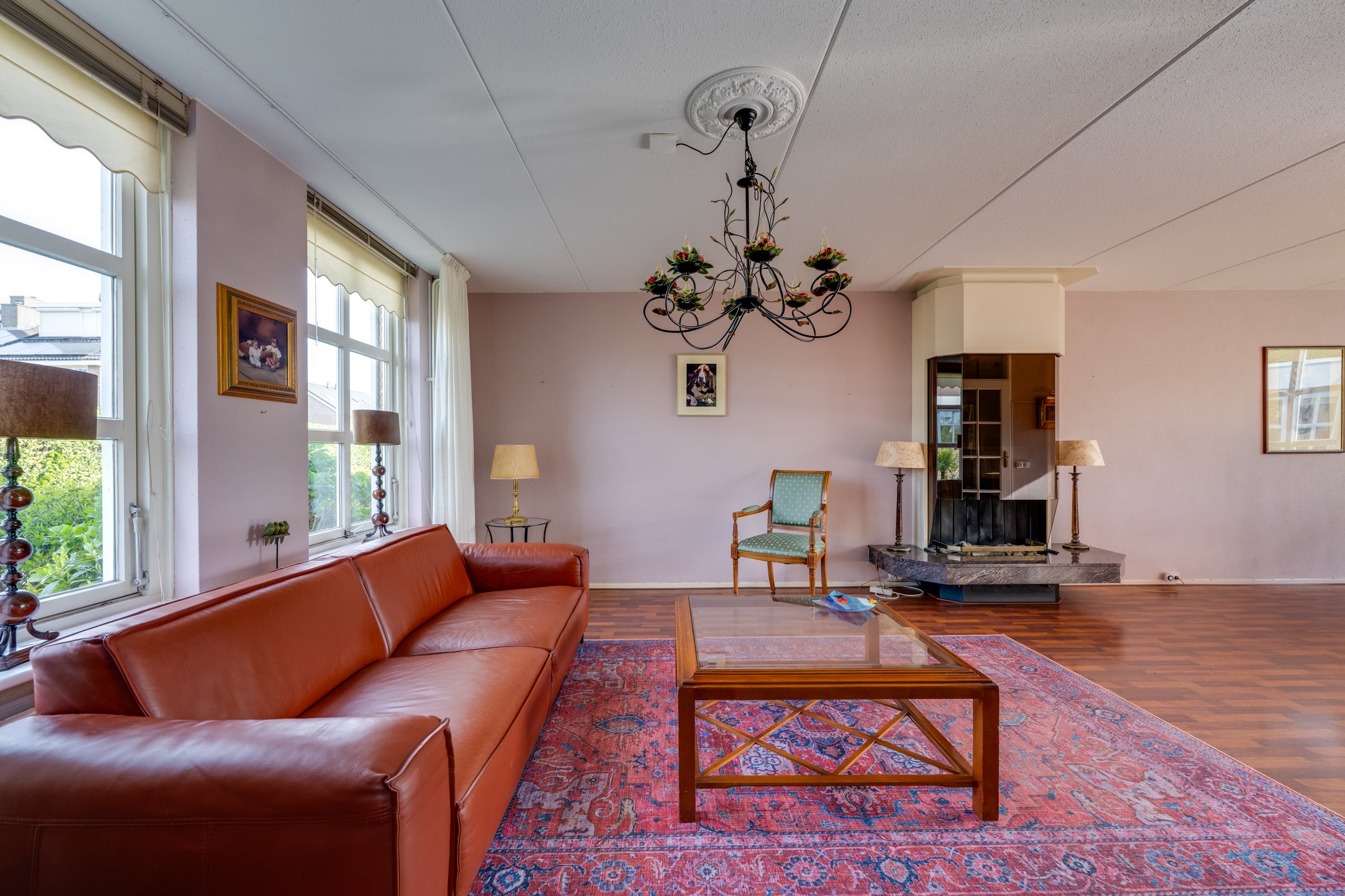Tussenwoning te koop: mr. Jaap Burgerlaan 6, Willemstad