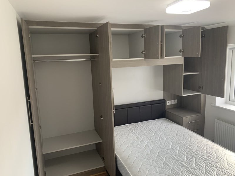 Room Baylis Road in Slough