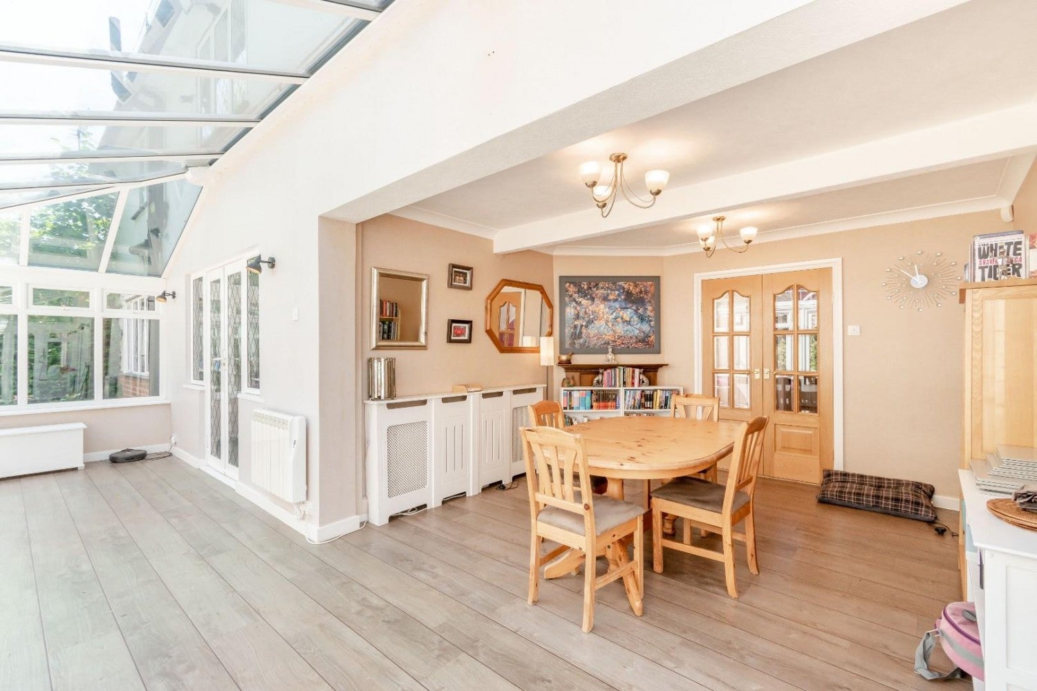 House Oakwood Close in Greater London