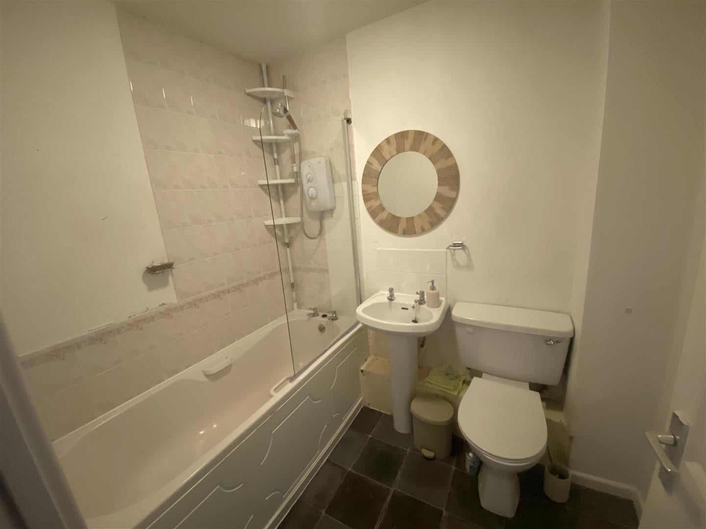 Flat Hareden Road in Preston