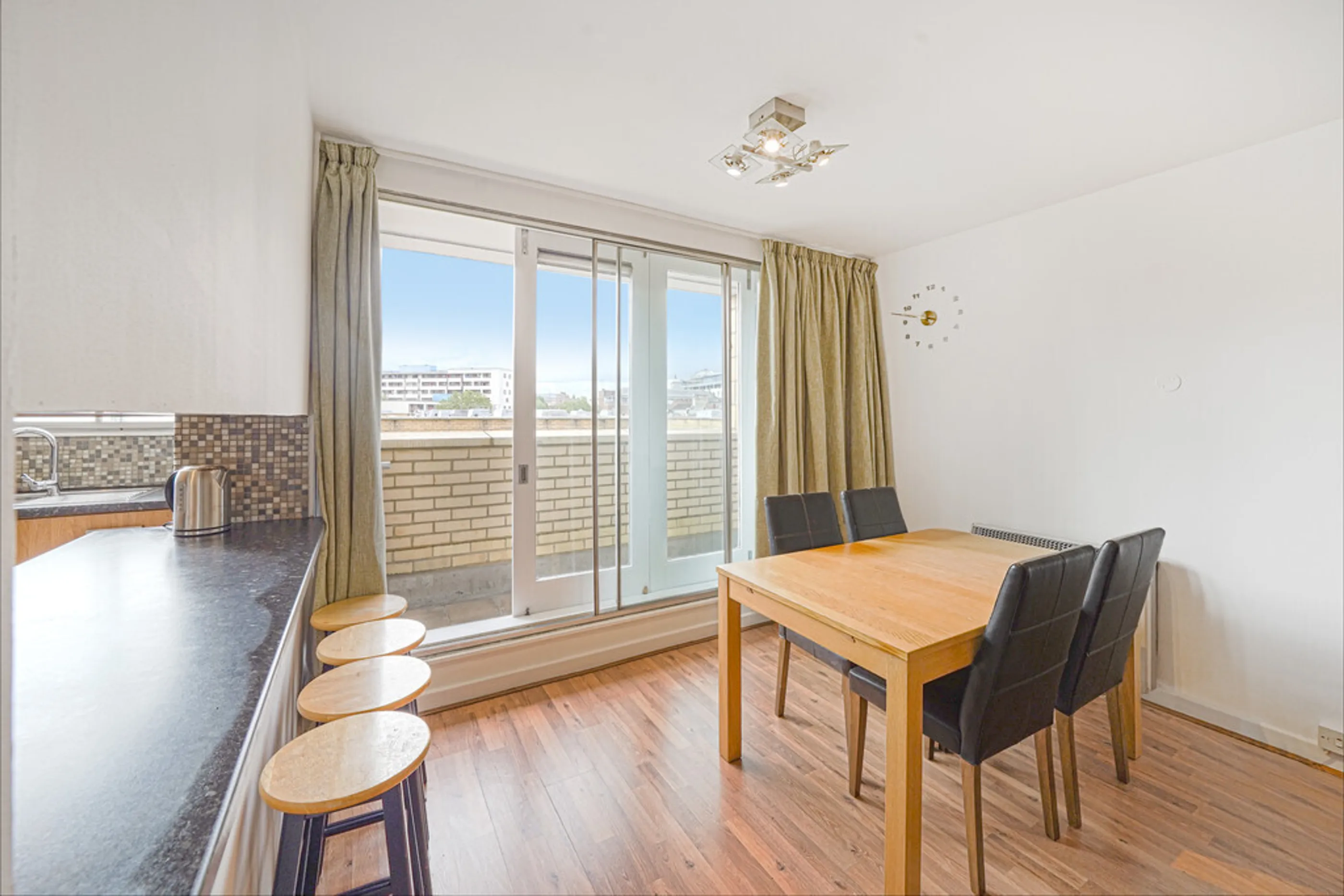 Flat Porchester Road in City of Westminster