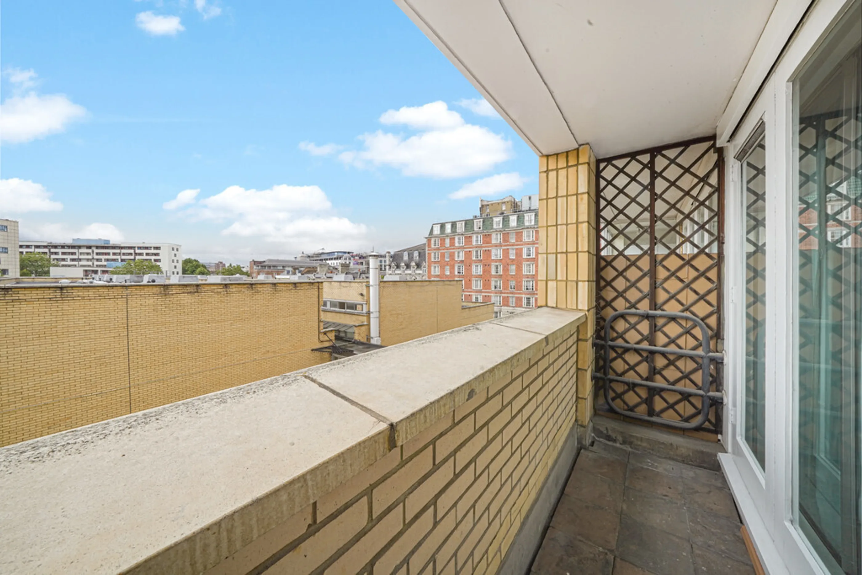 Flat Porchester Road in City of Westminster