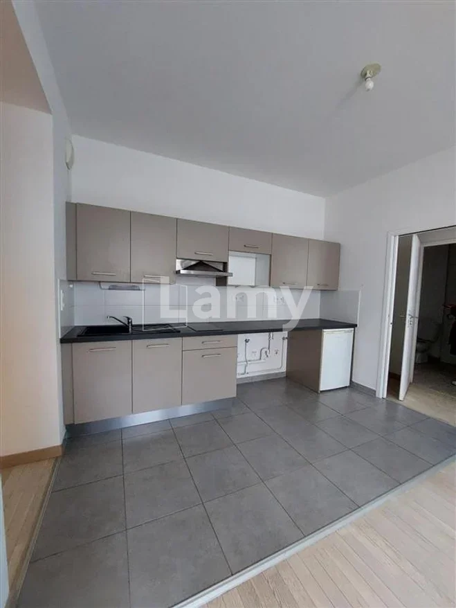 Flat Rue Santeuil in Nantes
