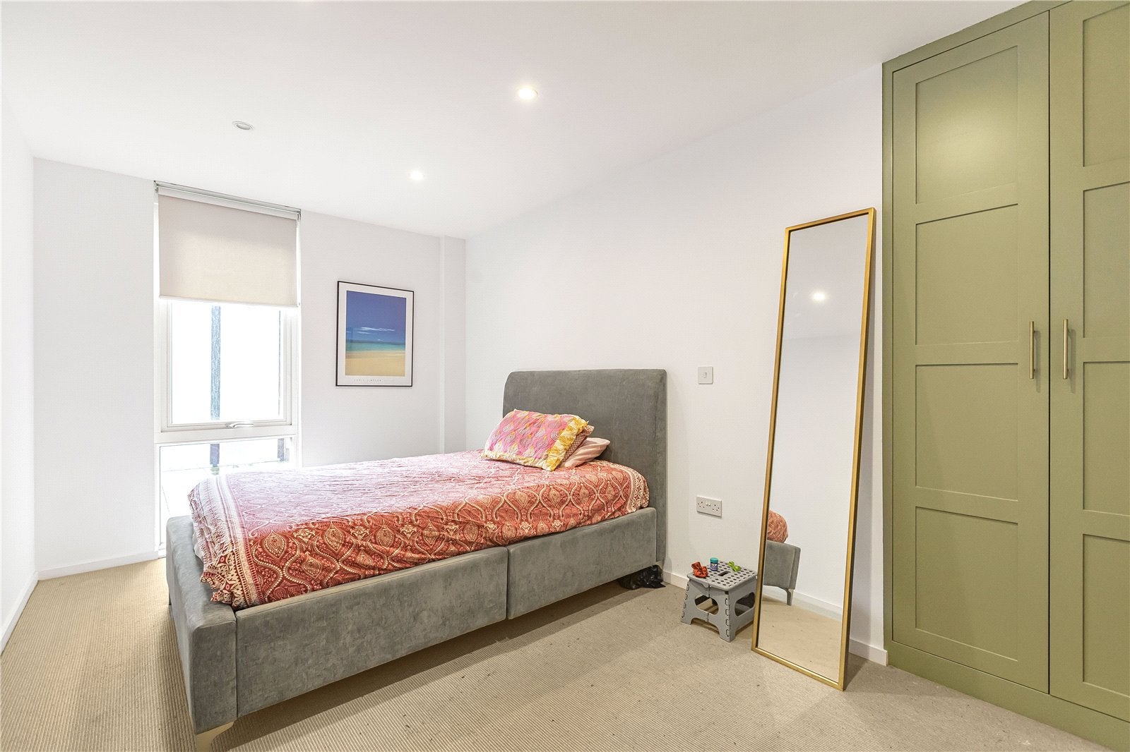 Flat Lever Street in Greater London