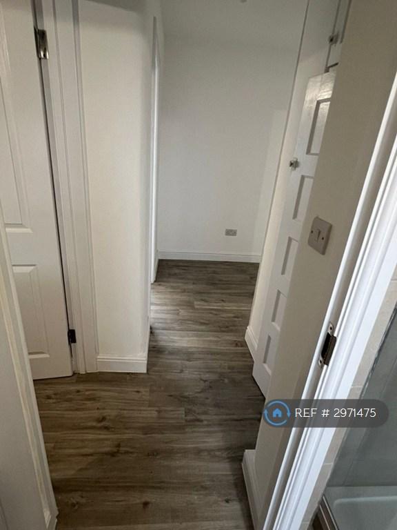 Flat Jersey Avenue in Greater London