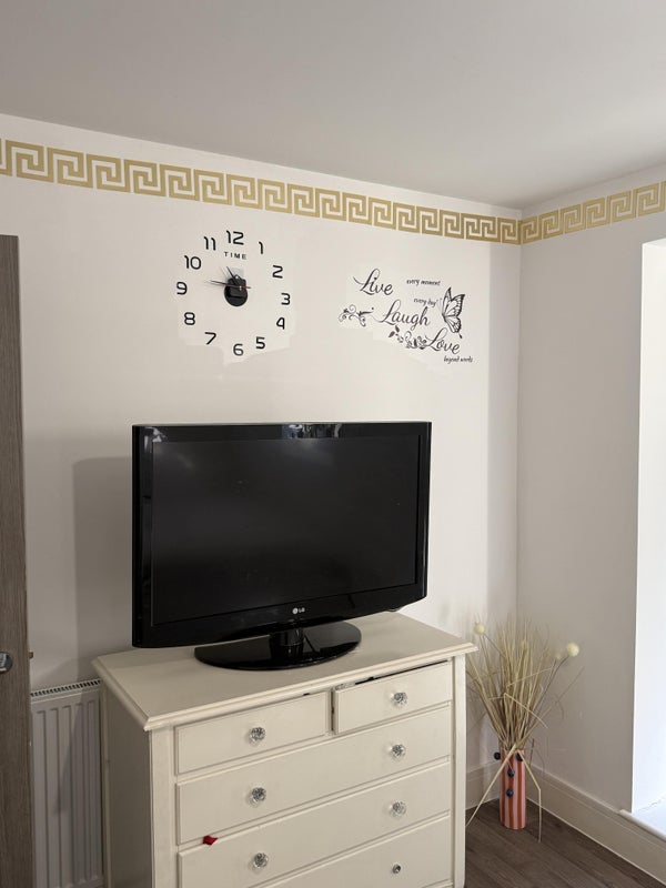 Room London Road in Greater London