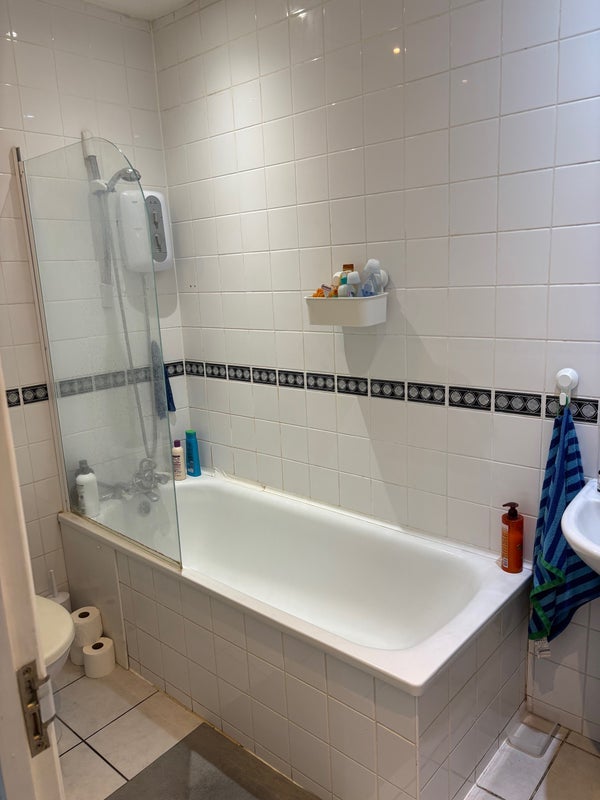 Room Nightingale Road in Greater London