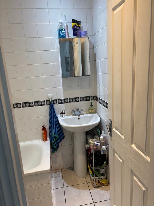 Room Nightingale Road in Greater London