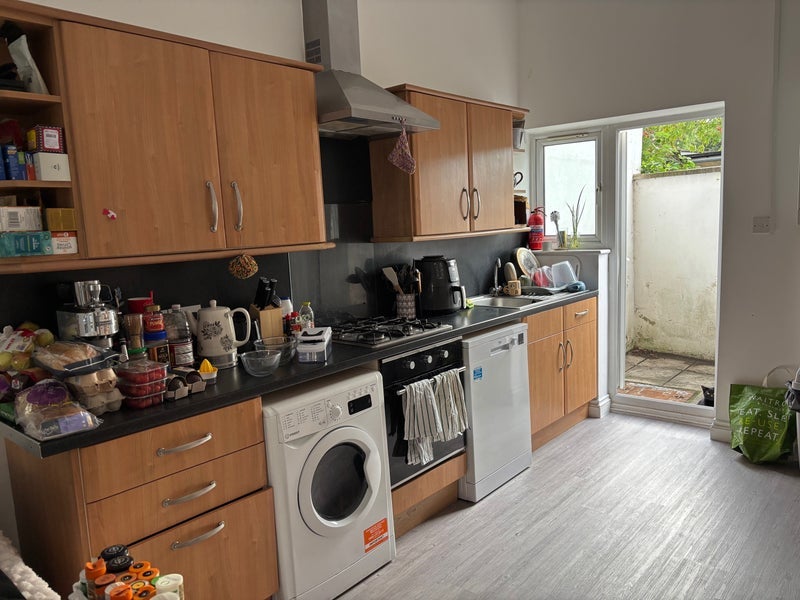 Room Nightingale Road in Greater London