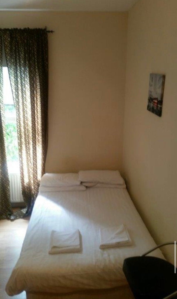 Flat Kensington Gardens Square in City of Westminster
