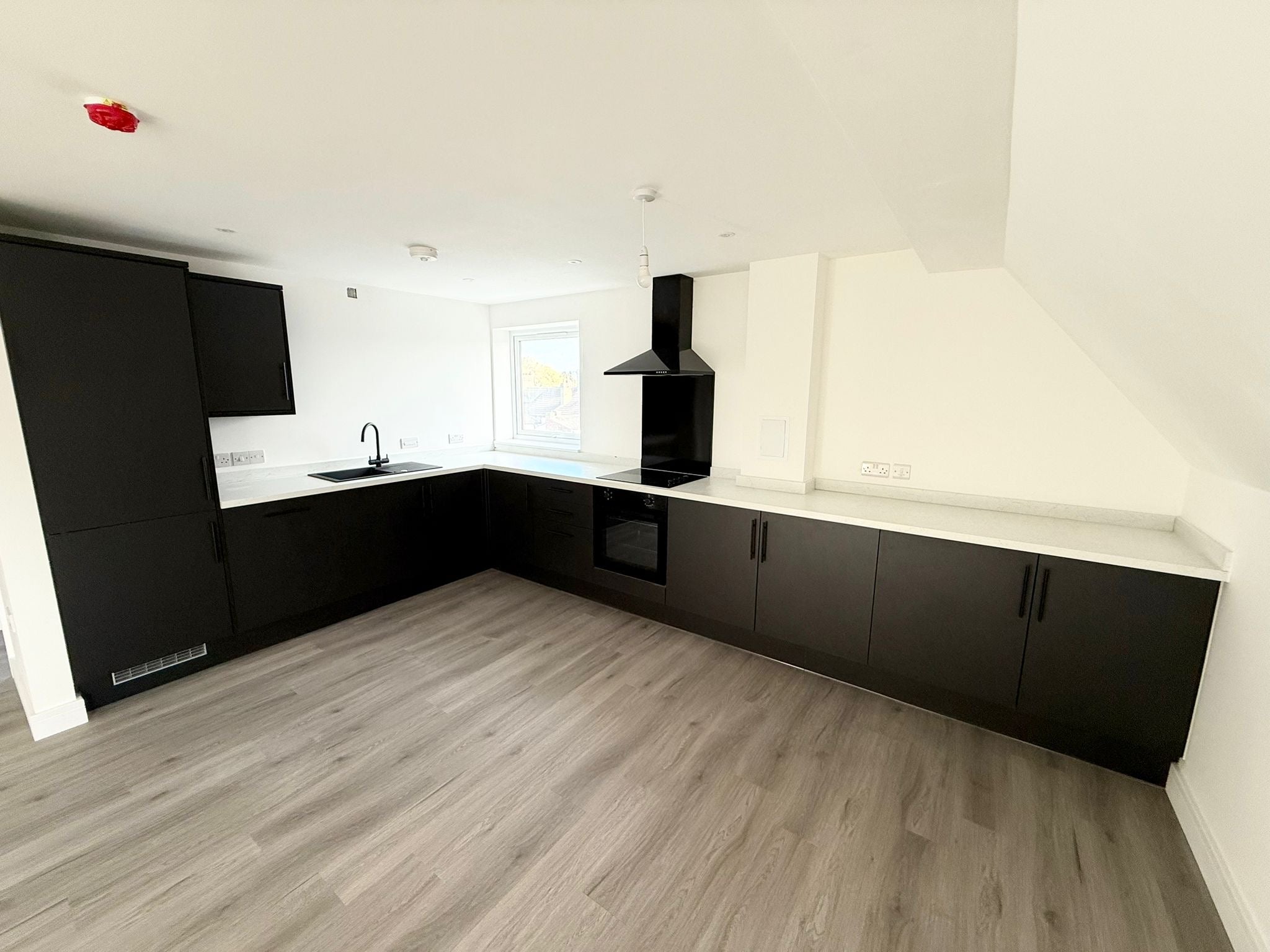 Flat Swain Court in Peterborough