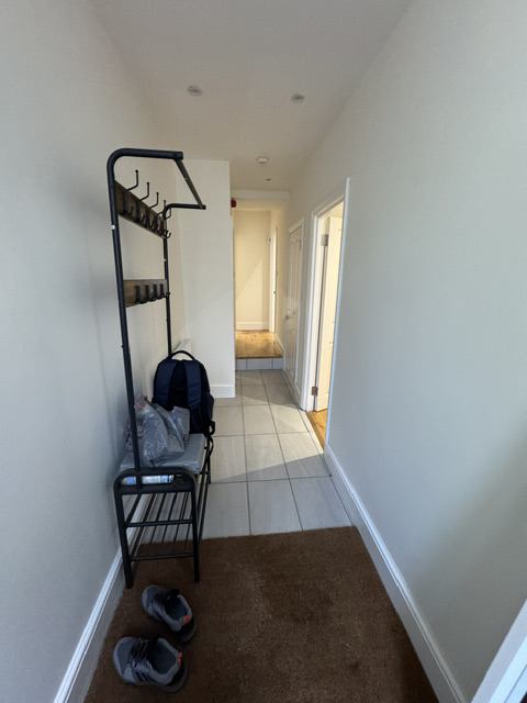 Room Palace Road in Greater London