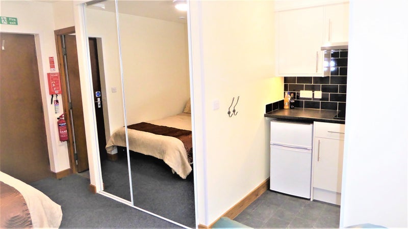 Flat Bowran Street in Preston