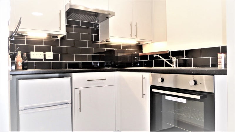 Flat Bowran Street in Preston