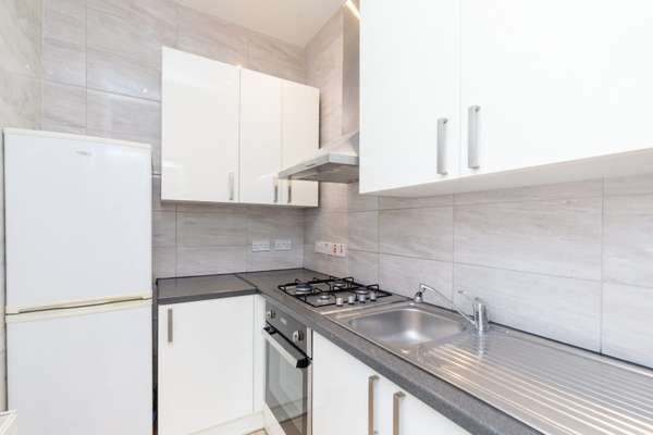 Flat Burdett Road in Greater London
