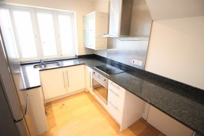 Flat Highland Drive in Hertsmere