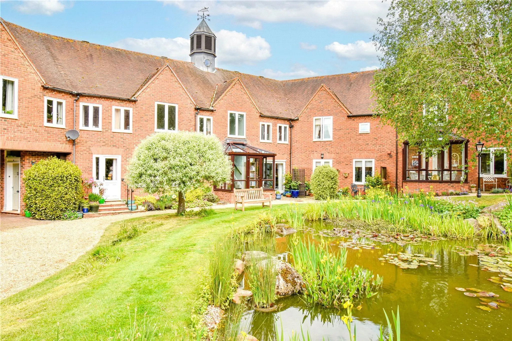 Flat Isles Court in Marlborough