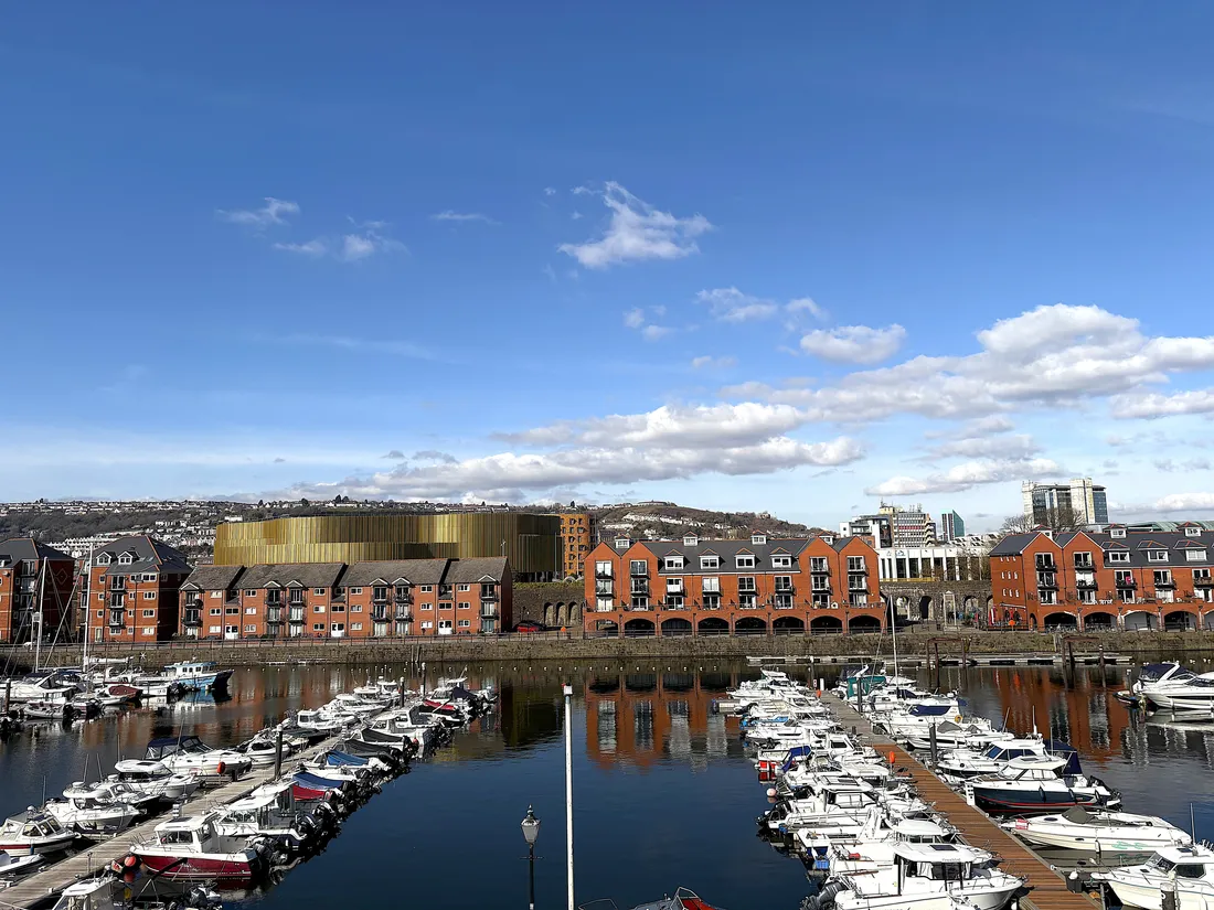 Flat Trawler Road in Swansea
