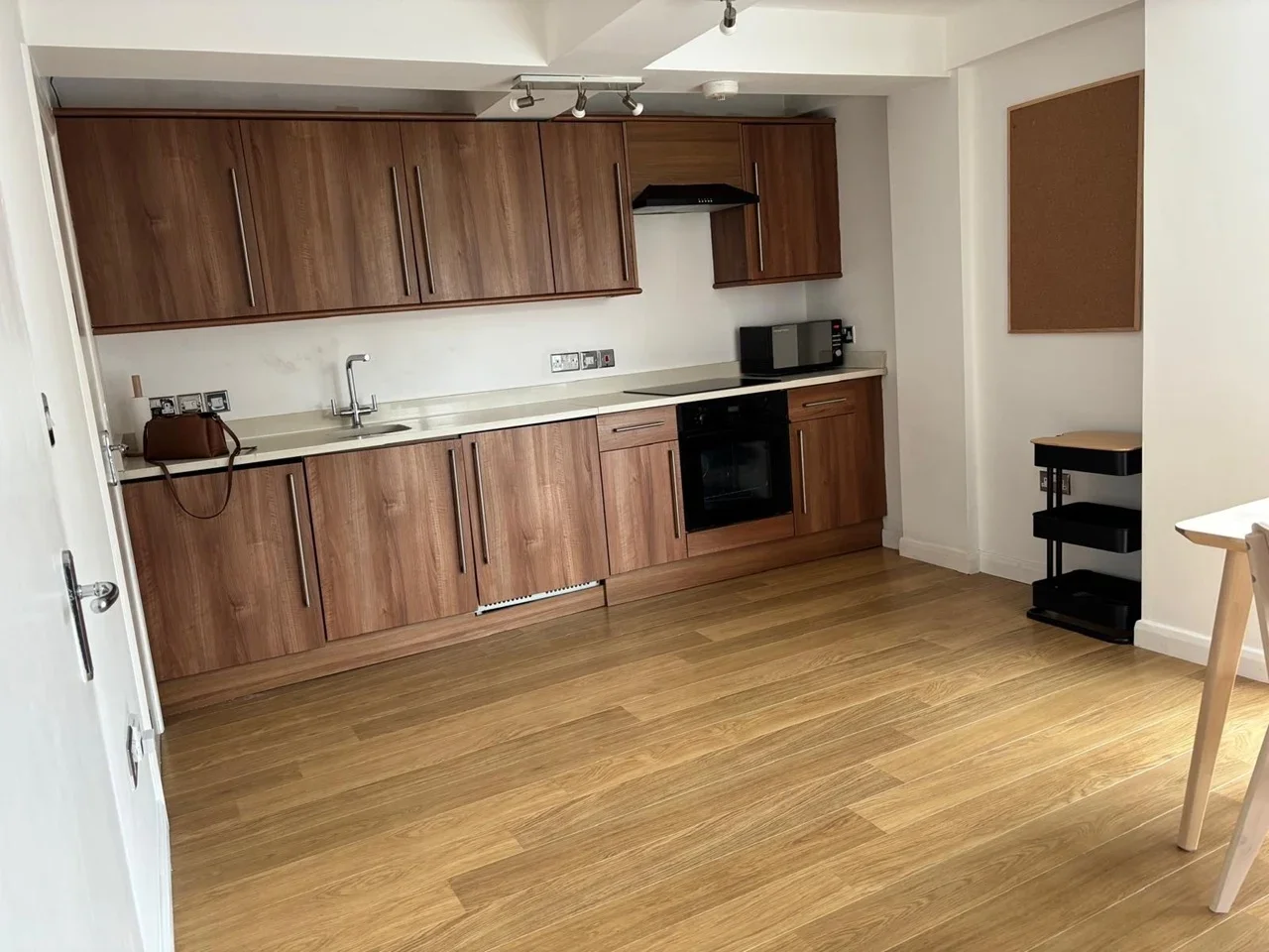 Flat Union Walk in Greater London